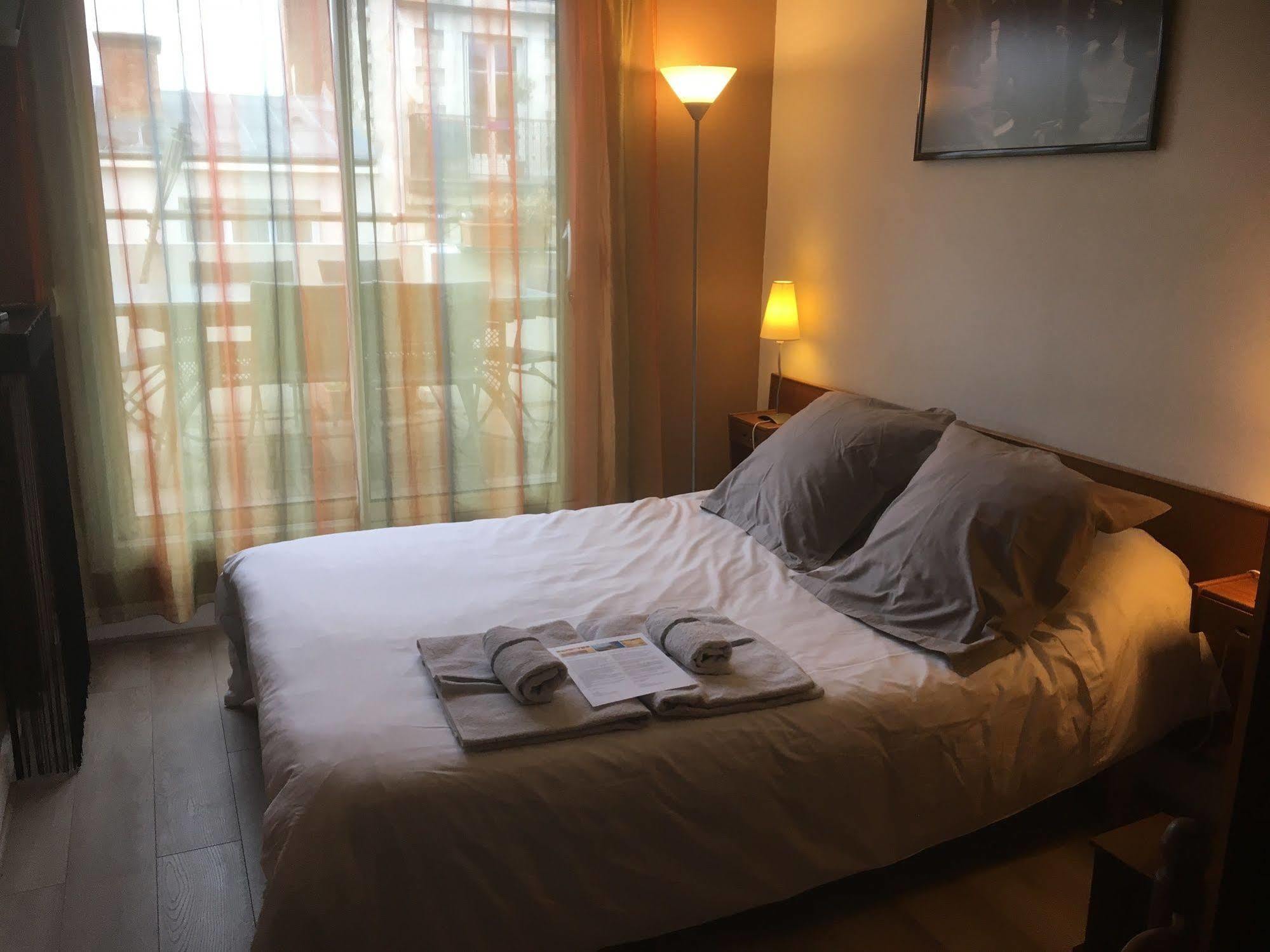 パリ シャンブル ダミ Bed & Breakfast エクステリア 写真